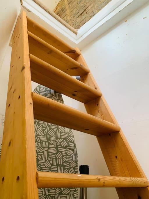 Funky 2 Bedroom Apartment In Town Centre Hastings Buitenkant foto